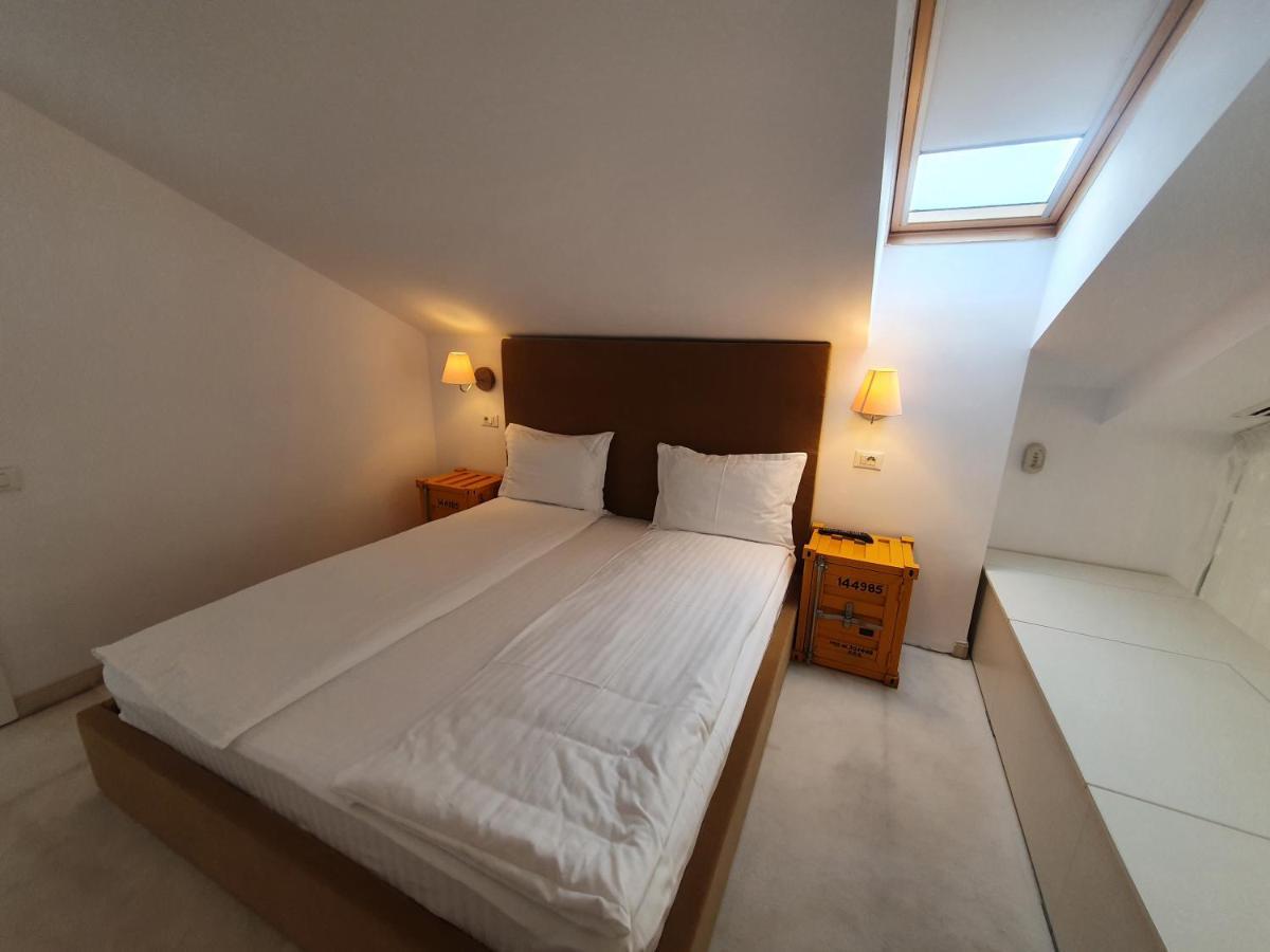 Apart Hotel Vlad Tepes Braşov Buitenkant foto