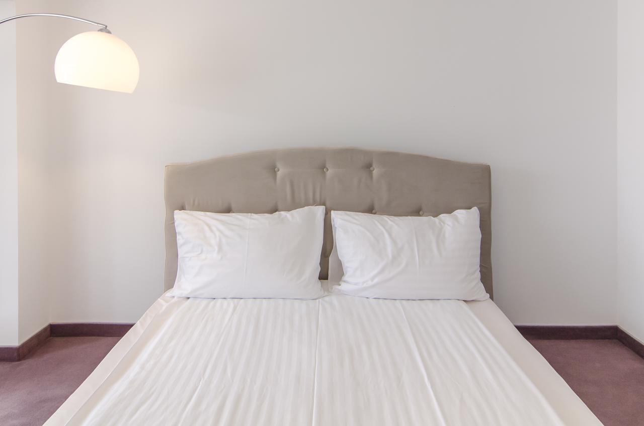 Apart Hotel Vlad Tepes Braşov Buitenkant foto