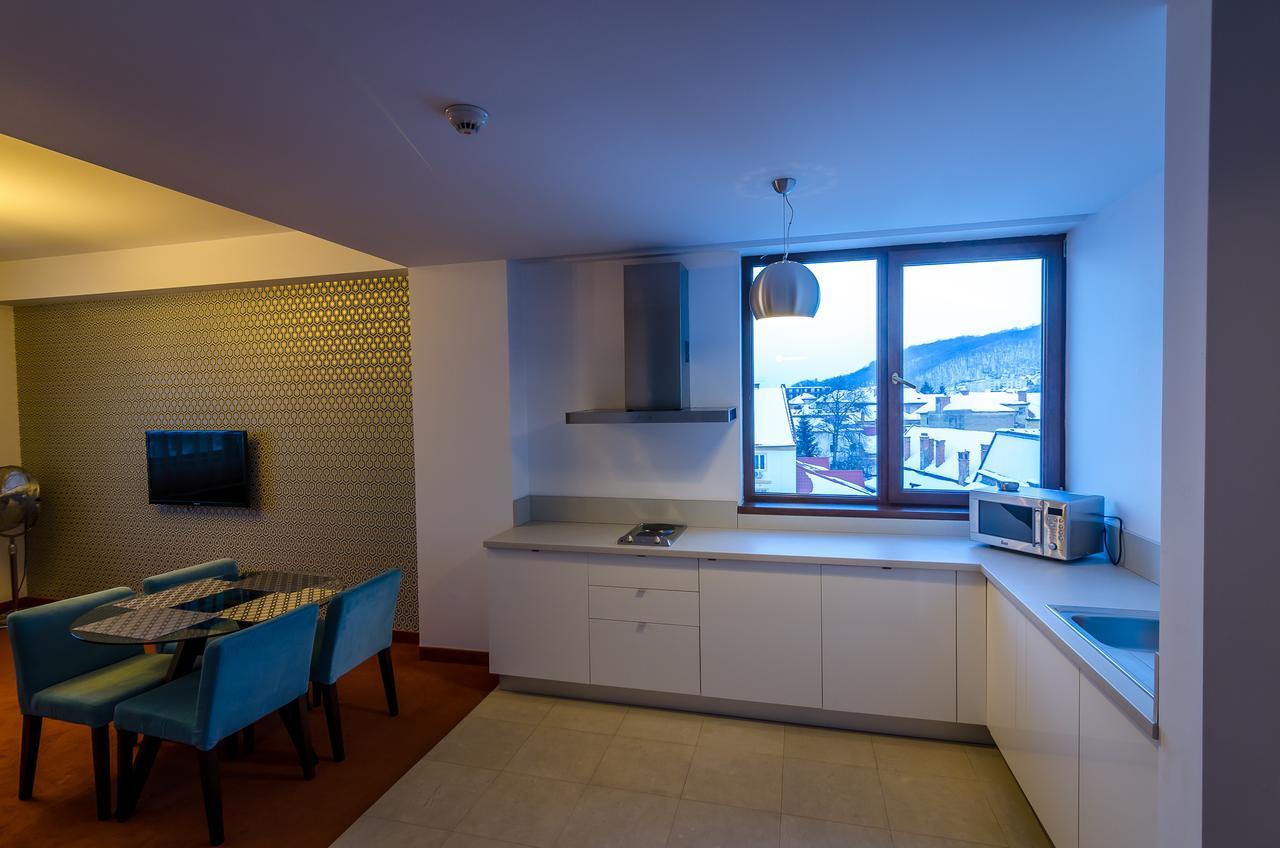 Apart Hotel Vlad Tepes Braşov Buitenkant foto