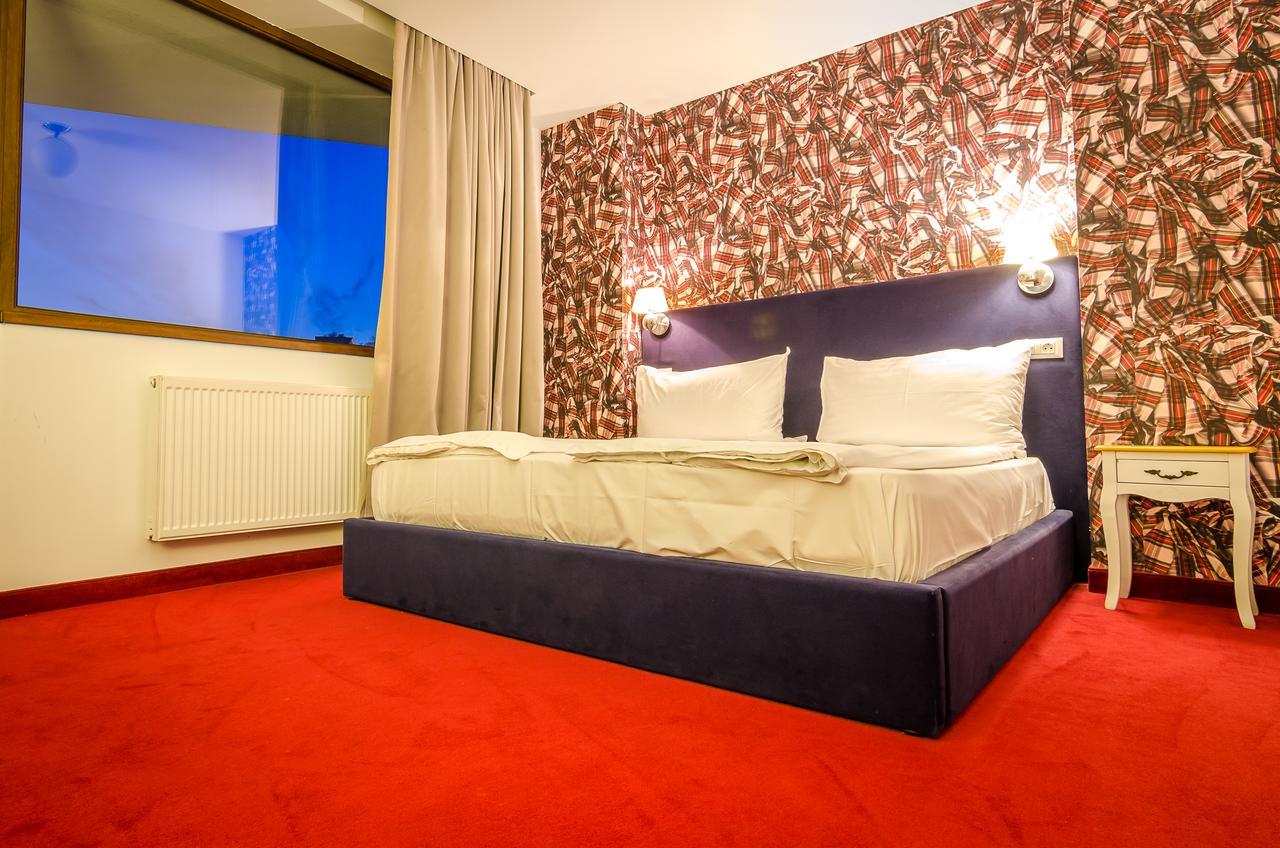 Apart Hotel Vlad Tepes Braşov Buitenkant foto