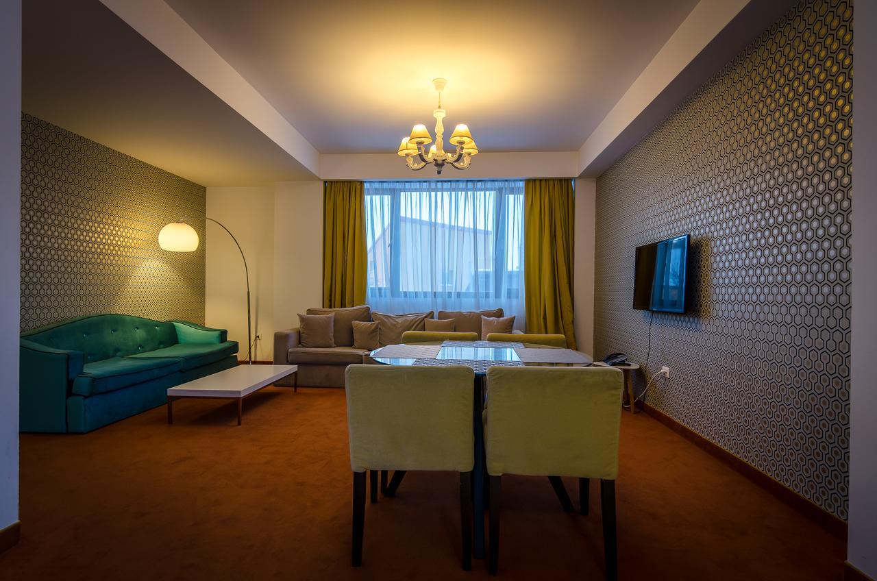 Apart Hotel Vlad Tepes Braşov Buitenkant foto